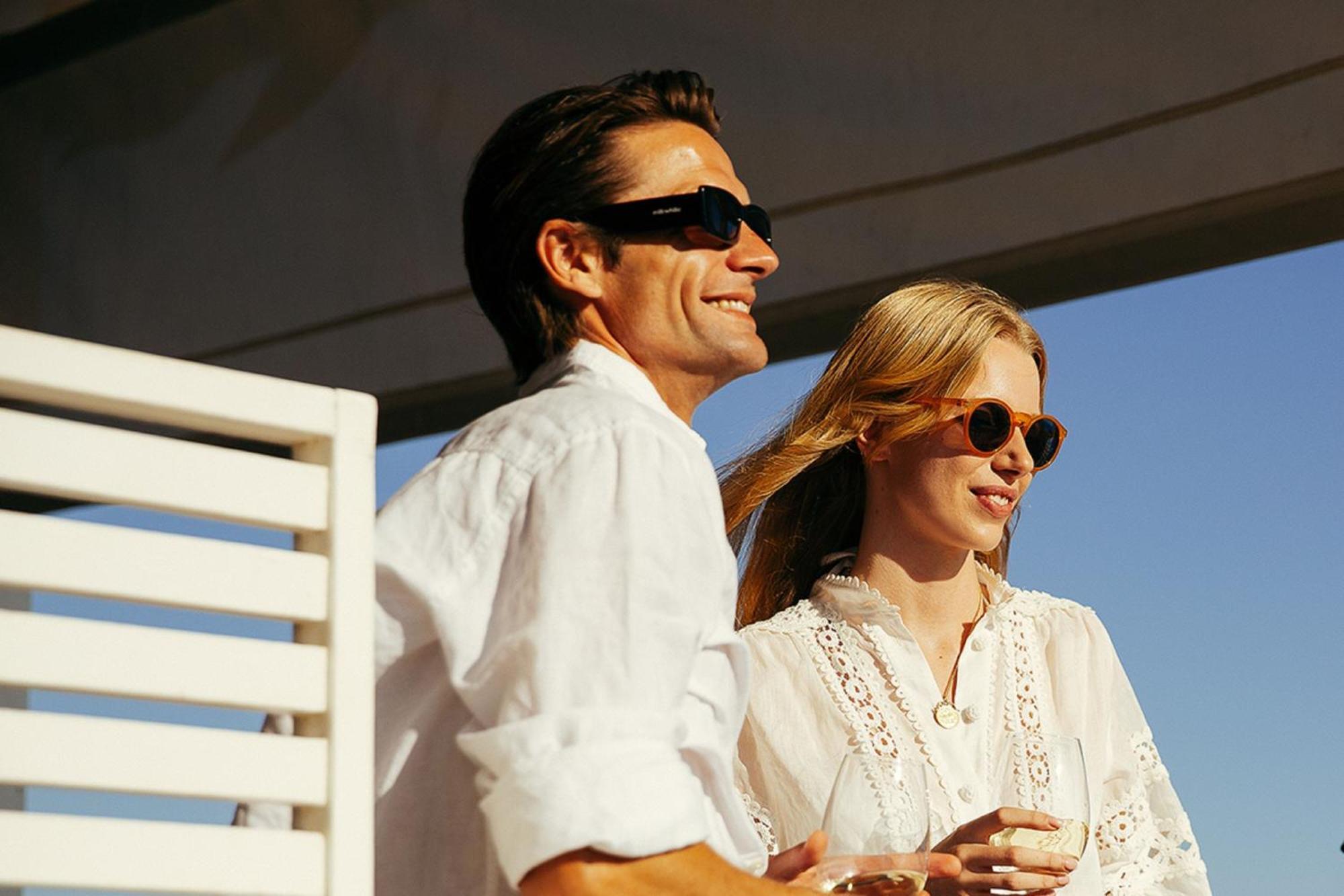 Domes Lake Algarve, Autograph Collection ヴィラモウラ エクステリア 写真 Two people wearing sunglasses