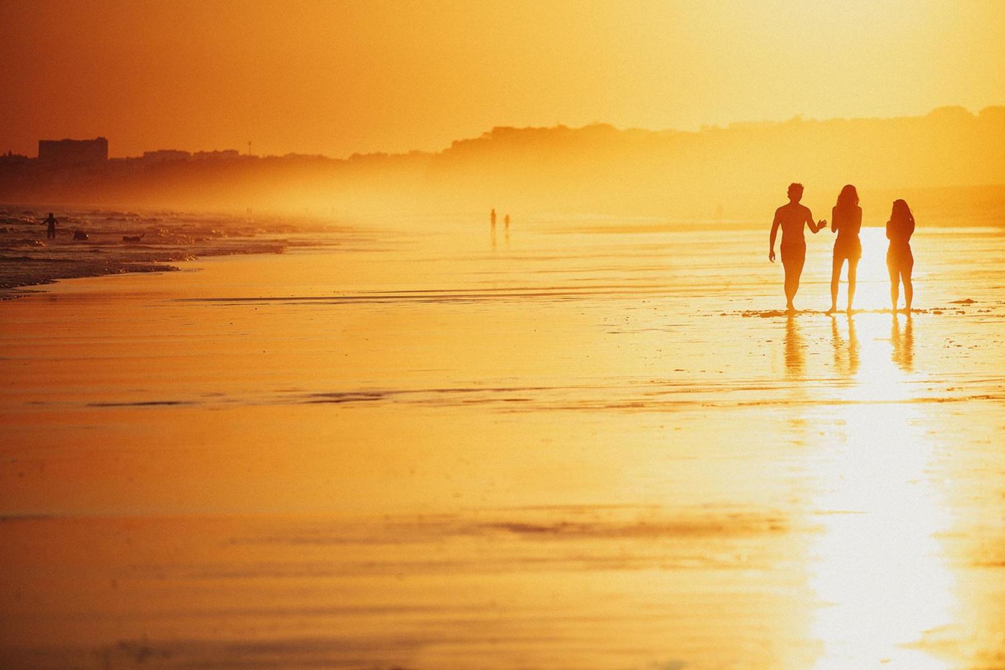 Domes Lake Algarve, Autograph Collection ヴィラモウラ エクステリア 写真 Sunset at the beach