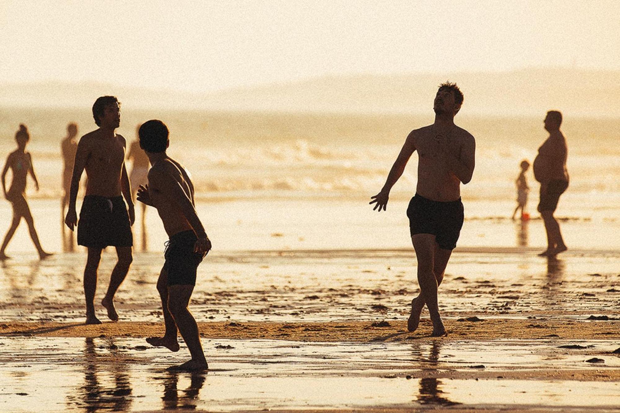 Domes Lake Algarve, Autograph Collection ヴィラモウラ エクステリア 写真 Beach rugby at the Bay of Plenty