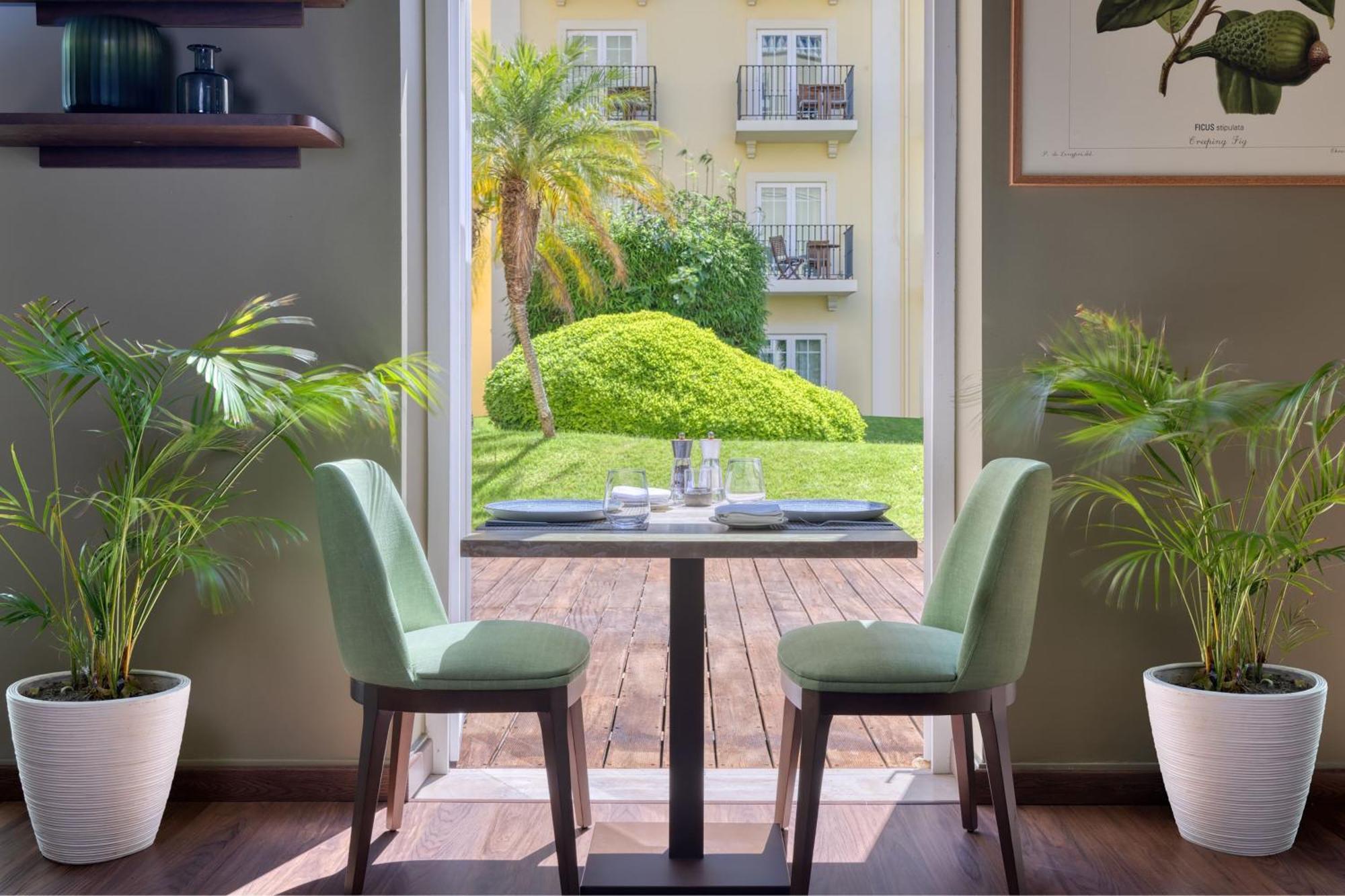 Domes Lake Algarve, Autograph Collection ヴィラモウラ エクステリア 写真 The Garden Grill