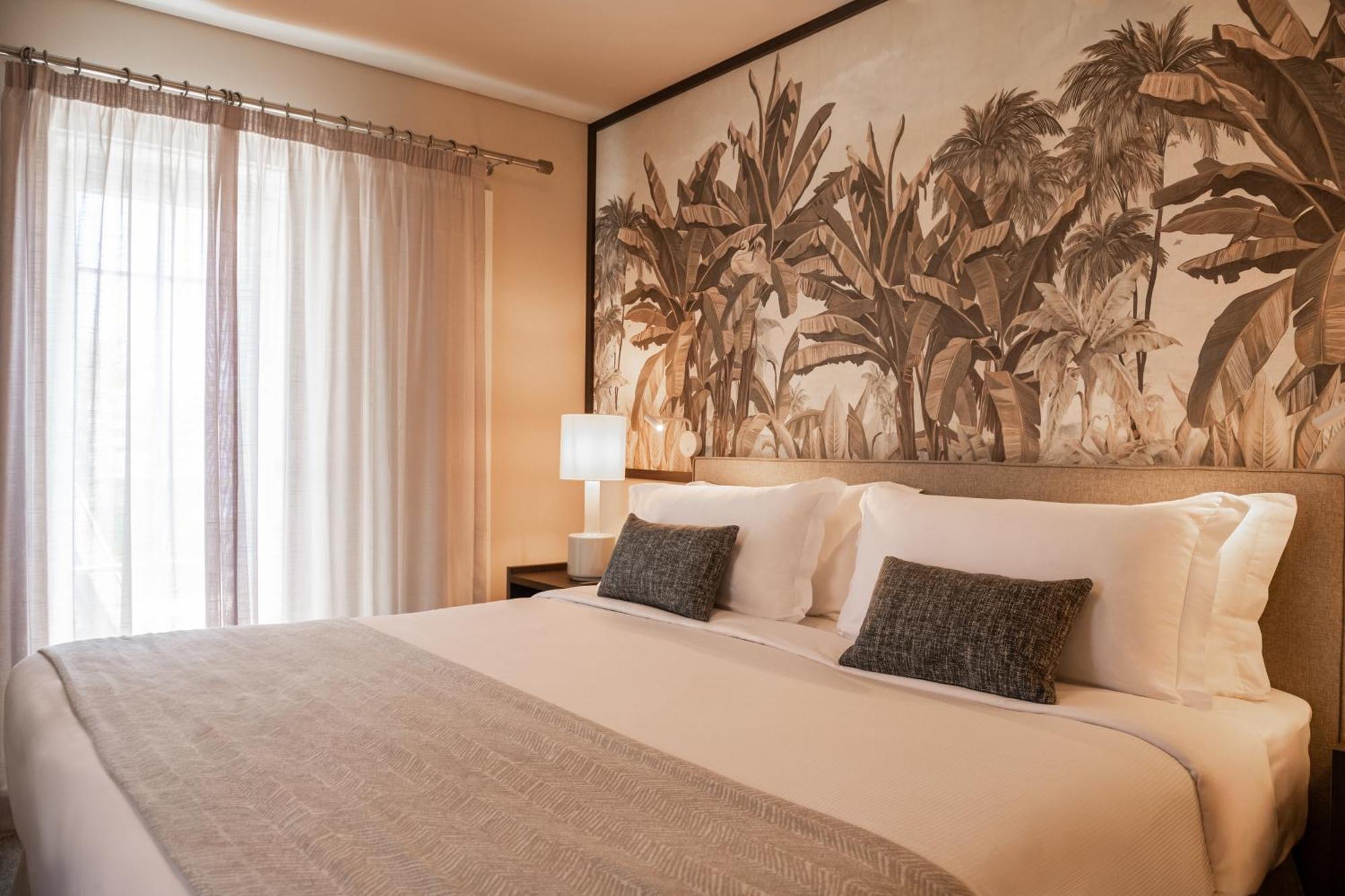 Domes Lake Algarve, Autograph Collection ヴィラモウラ エクステリア 写真 A bedroom at the hotel