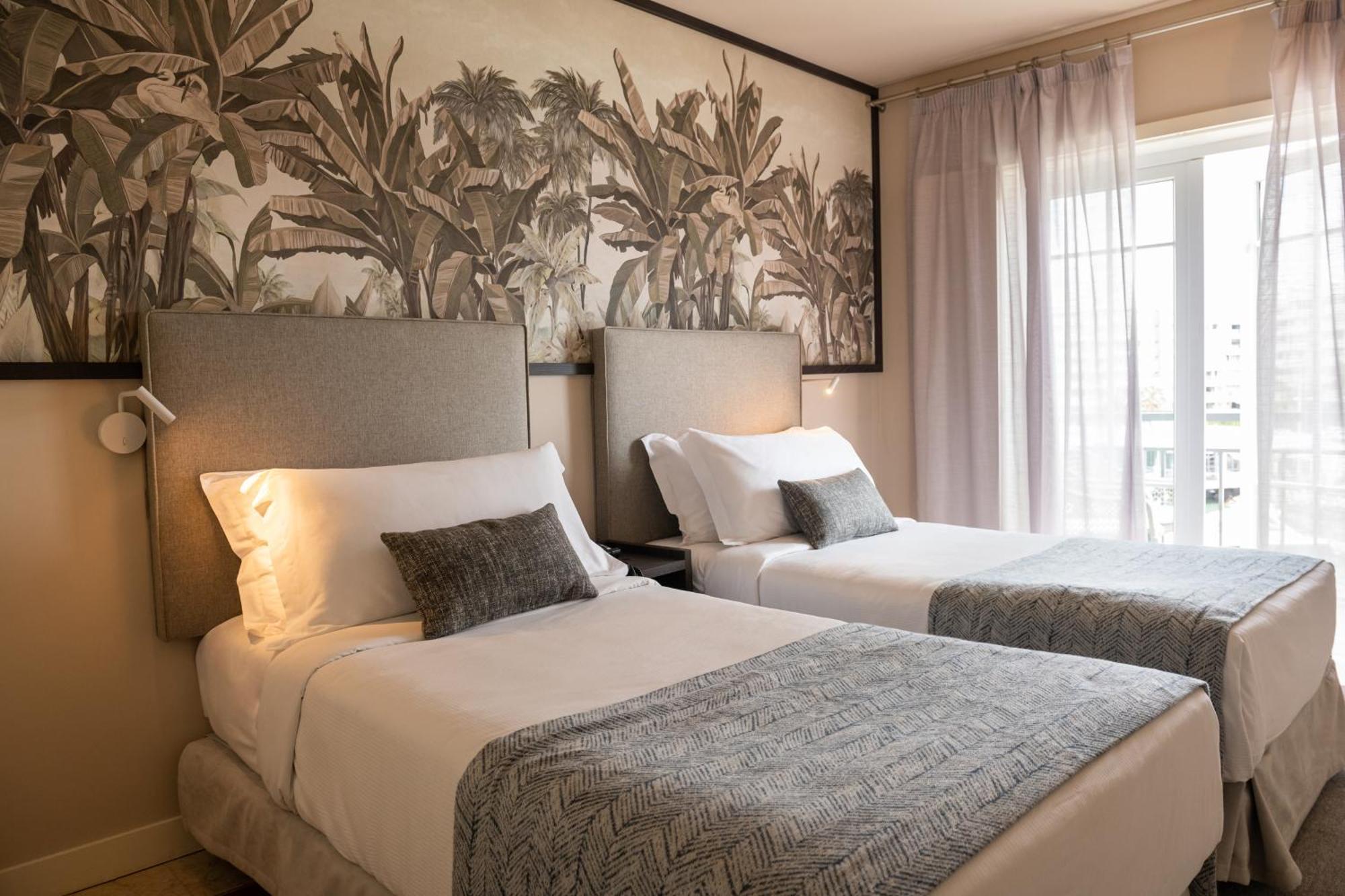 Domes Lake Algarve, Autograph Collection ヴィラモウラ エクステリア 写真 A bedroom at the hotel